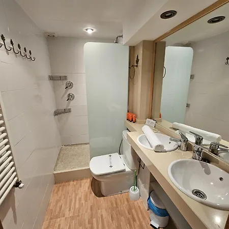 Imeda Casa Pinos Nyaraló